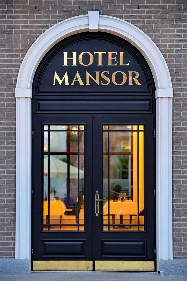 Hotel Mansor Ząbki Eksteriør bilde